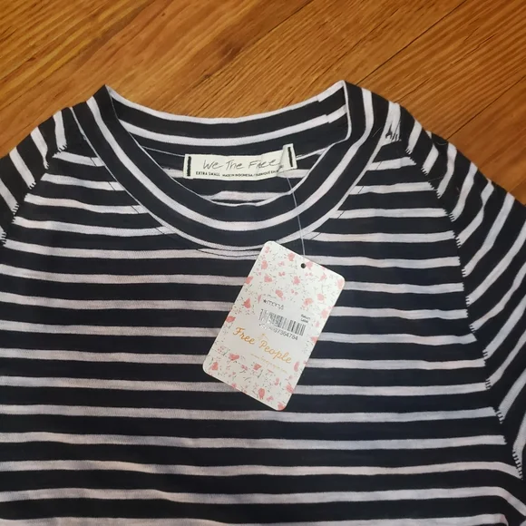 🌻 Host Pick 🌻Free People Black Stripes Size XS - Picture 3 of 9